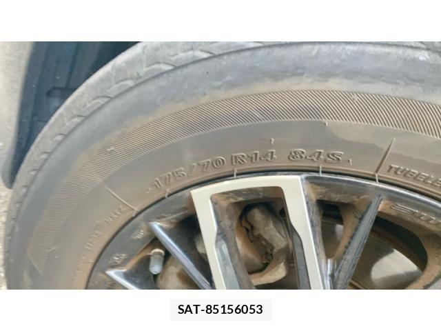 Toyota SIENTA 2009-07 7620039-6