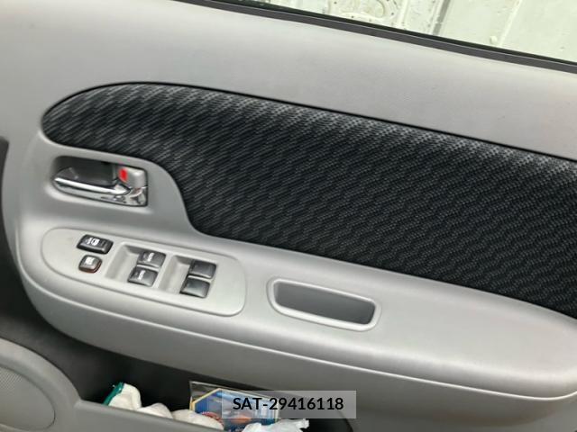 Toyota SIENTA 2007-08 7620038-11