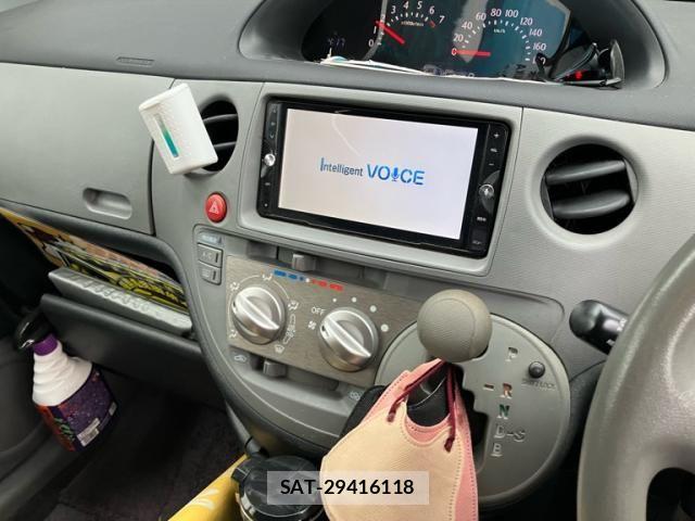 Toyota SIENTA 2007-08 7620038-14