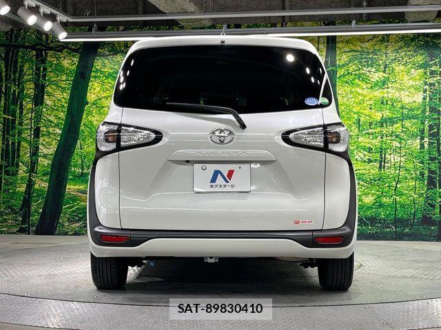 Toyota SIENTA 2016-10 7620002-15