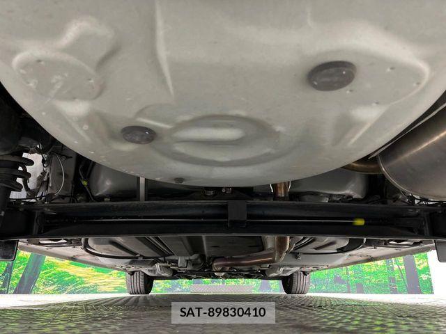 Toyota SIENTA 2016-10 7620002-19