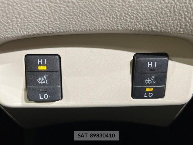 Toyota SIENTA 2016-10 7620002-6