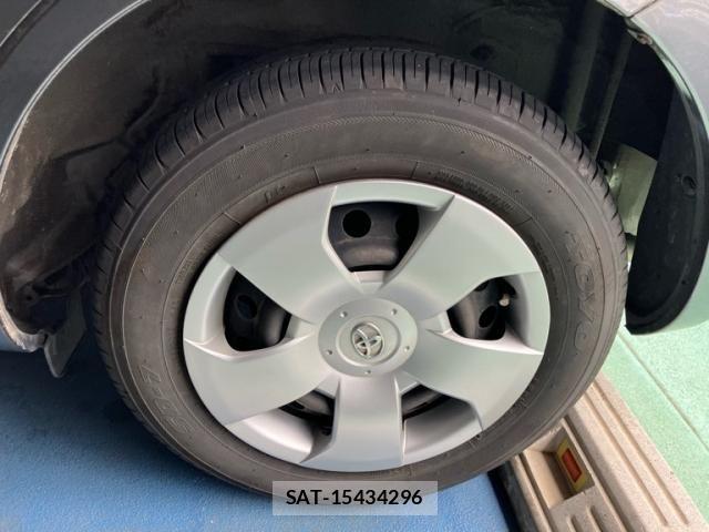 Toyota SIENTA 2010-04 7620040-7