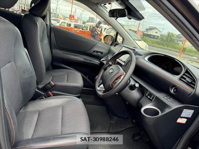 Toyota SIENTA 2017-09 7620007-15