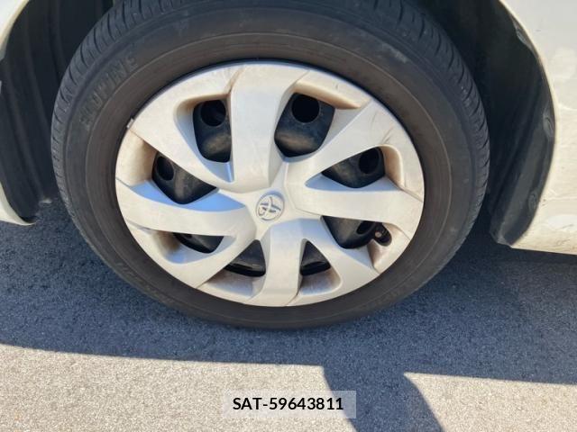 Toyota SIENTA 2018-04 7620034-11