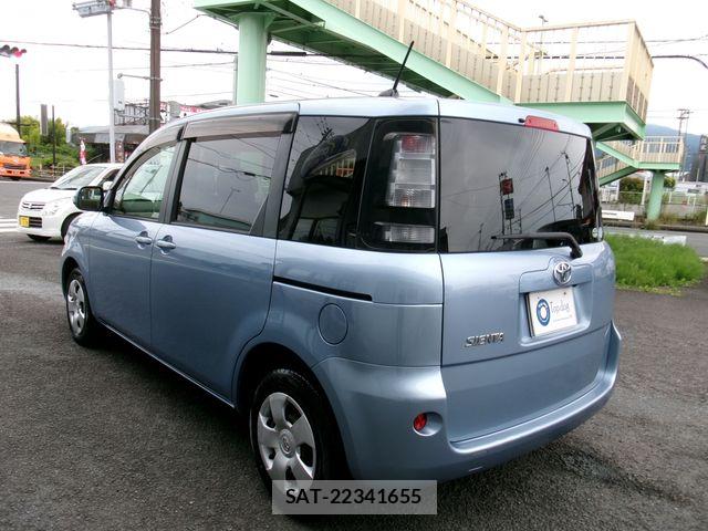 Toyota SIENTA 2012-01 7620035-9