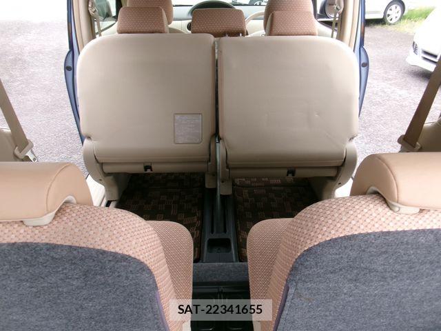 Toyota SIENTA 2012-01 7620035-13