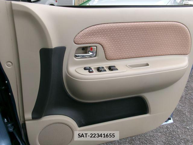 Toyota SIENTA 2012-01 7620035-22