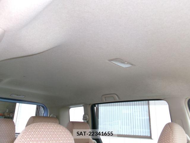 Toyota SIENTA 2012-01 7620035-26