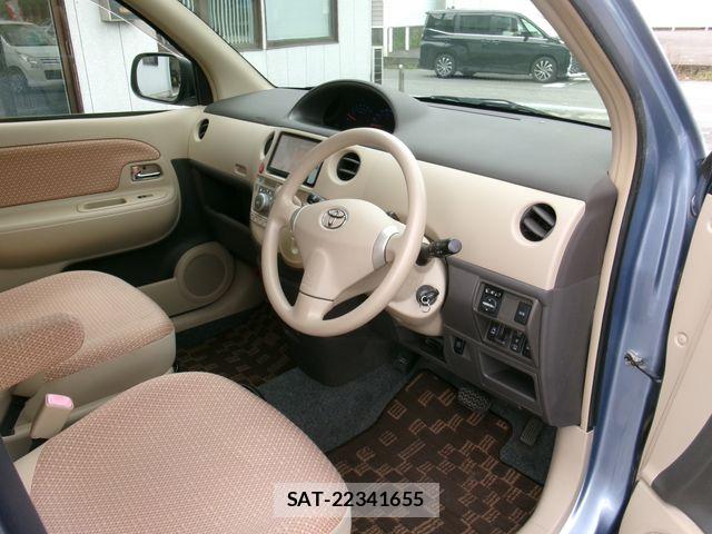 Toyota SIENTA 2012-01 7620035-4