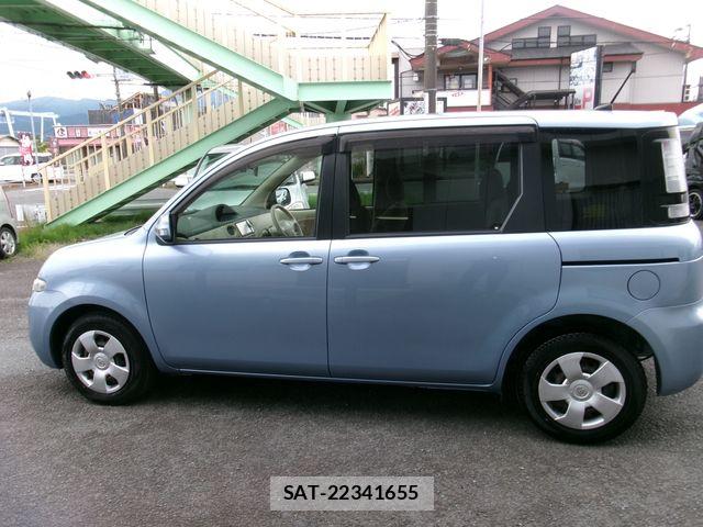 Toyota SIENTA 2012-01 7620035-6