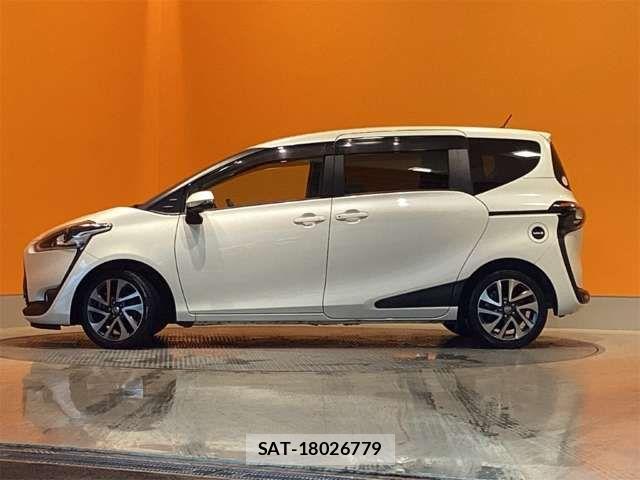 Toyota SIENTA 2017-03 7620032-10