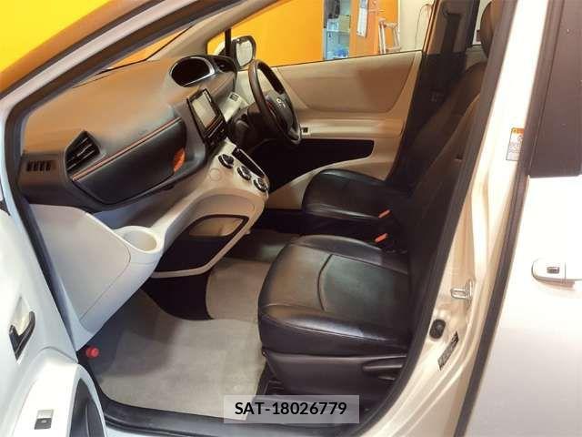 Toyota SIENTA 2017-03 7620032-11
