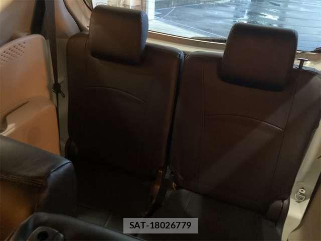Toyota SIENTA 2017-03 7620032-13
