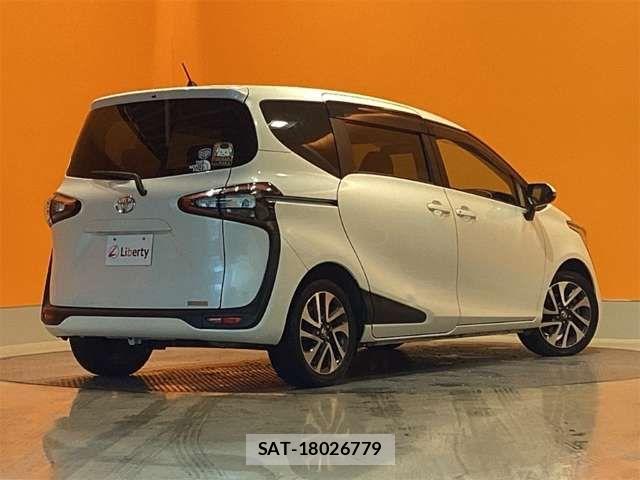 Toyota SIENTA 2017-03 7620032-7