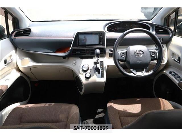 Toyota SIENTA 2016-06 7620004-1