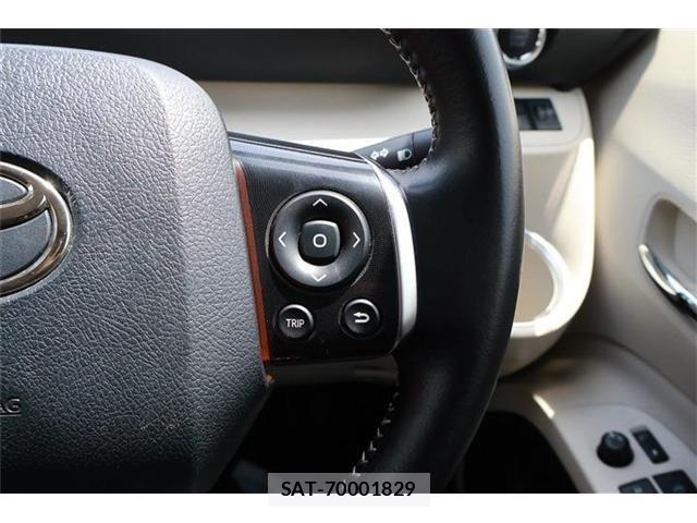 Toyota SIENTA 2016-06 7620004-24