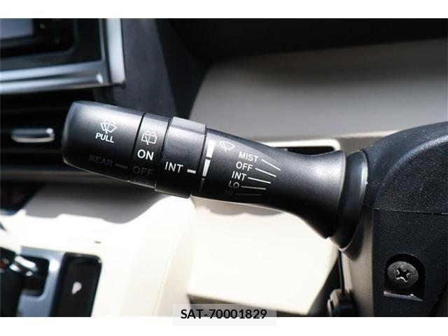 Toyota SIENTA 2016-06 7620004-25