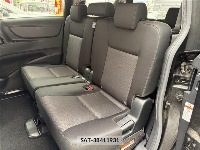 Toyota SIENTA 2018-10 7620005-16