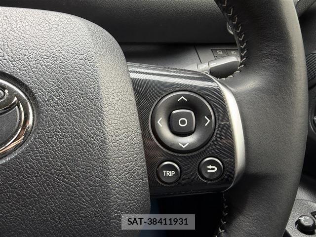 Toyota SIENTA 2018-10 7620005-26
