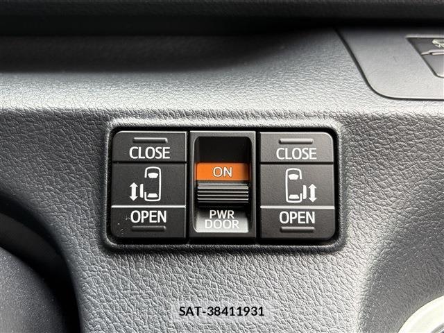 Toyota SIENTA 2018-10 7620005-28