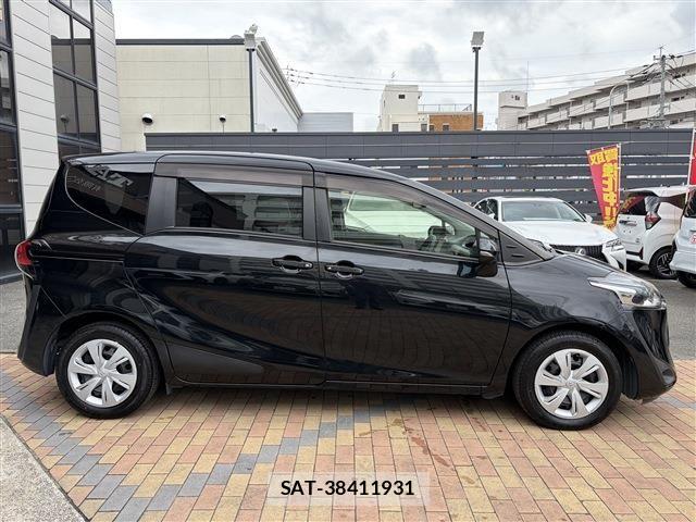 Toyota SIENTA 2018-10 7620005-6
