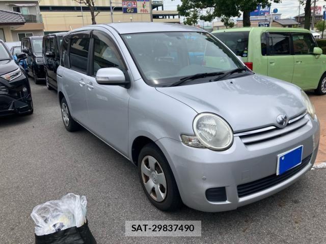 Toyota SIENTA 2012-04 7620036-0