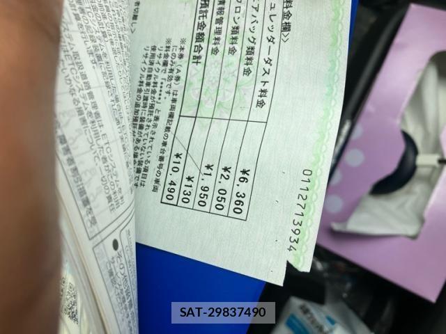 Toyota SIENTA 2012-04 7620036-10
