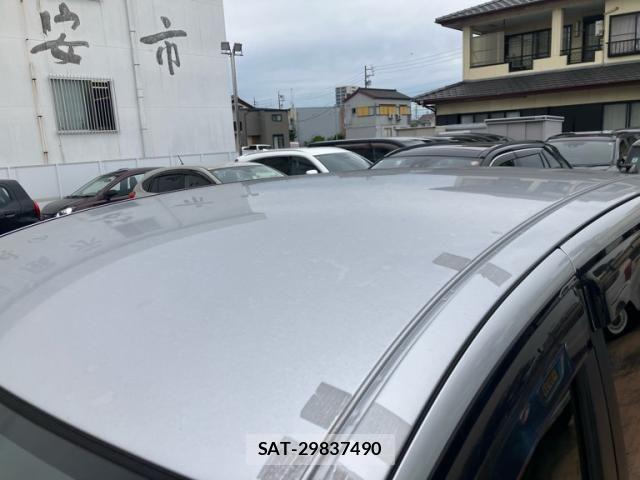 Toyota SIENTA 2012-04 7620036-7