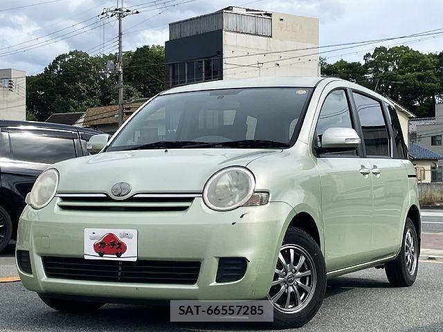 Toyota SIENTA 2010-02 7620037-0