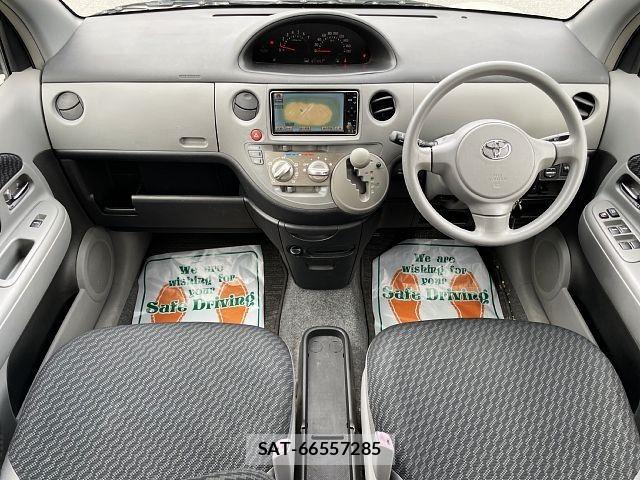 Toyota SIENTA 2010-02 7620037-1