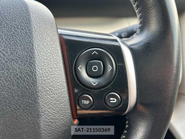 Toyota SIENTA 2016-08 7620028-12