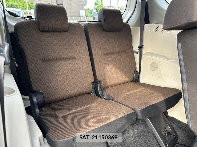 Toyota SIENTA 2016-08 7620028-22
