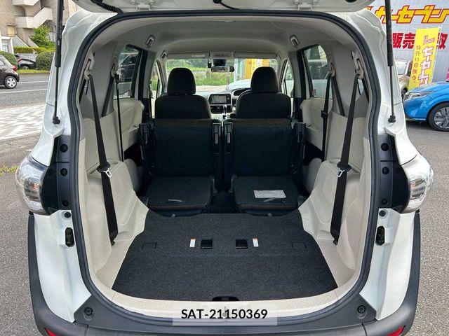 Toyota SIENTA 2016-08 7620028-27