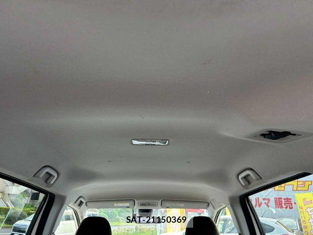 Toyota SIENTA 2016-08 7620028-28