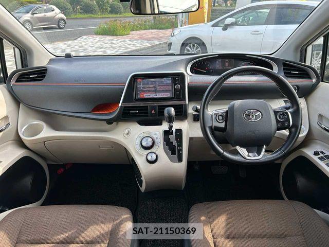Toyota SIENTA 2016-08 7620028-2