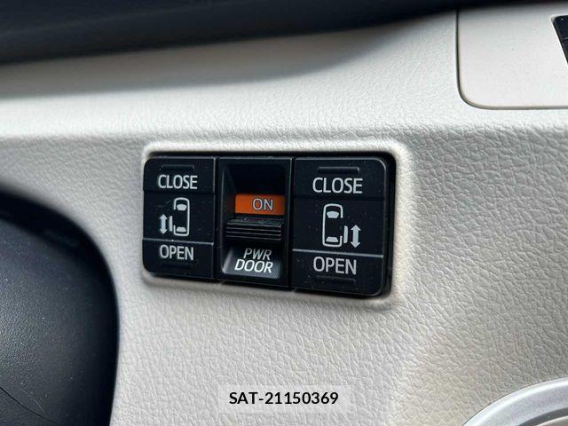 Toyota SIENTA 2016-08 7620028-8