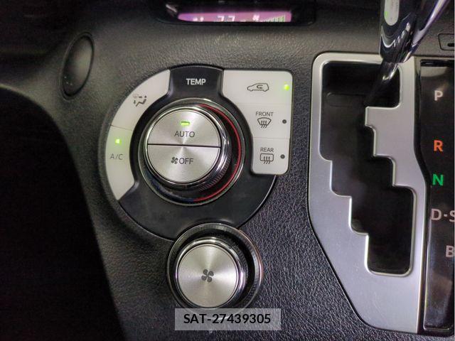 Toyota SIENTA 2017-11 7620025-11