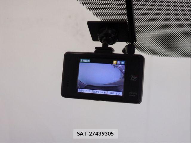 Toyota SIENTA 2017-11 7620025-15