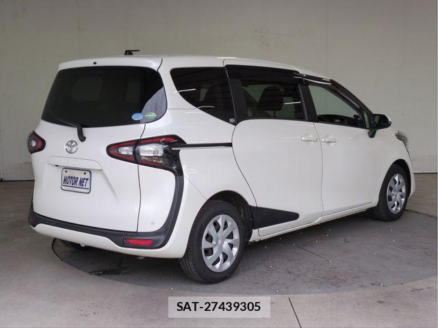 Toyota SIENTA 2017-11 7620025-1