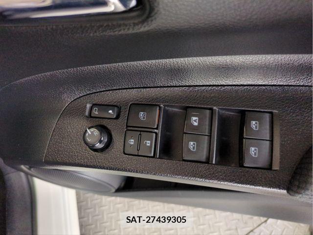 Toyota SIENTA 2017-11 7620025-29