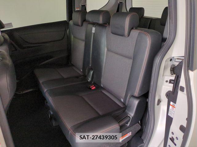 Toyota SIENTA 2017-11 7620025-4