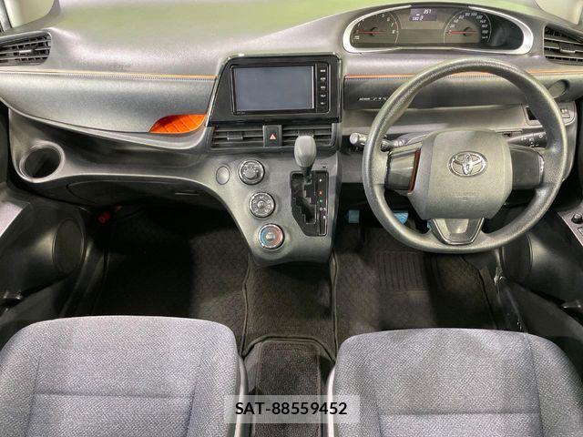 Toyota SIENTA 2016-01 7620026-1