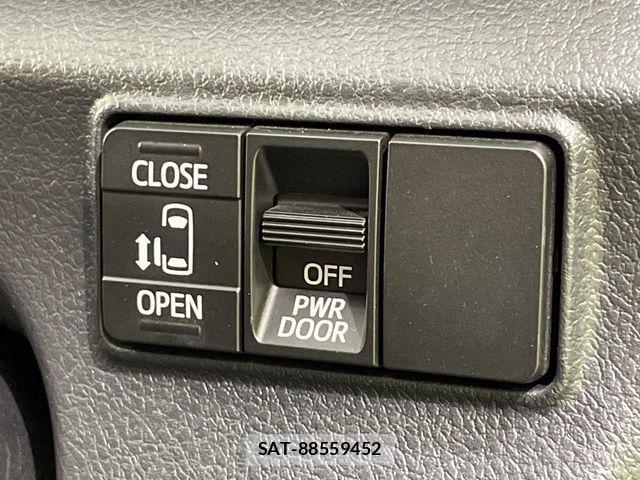 Toyota SIENTA 2016-01 7620026-3