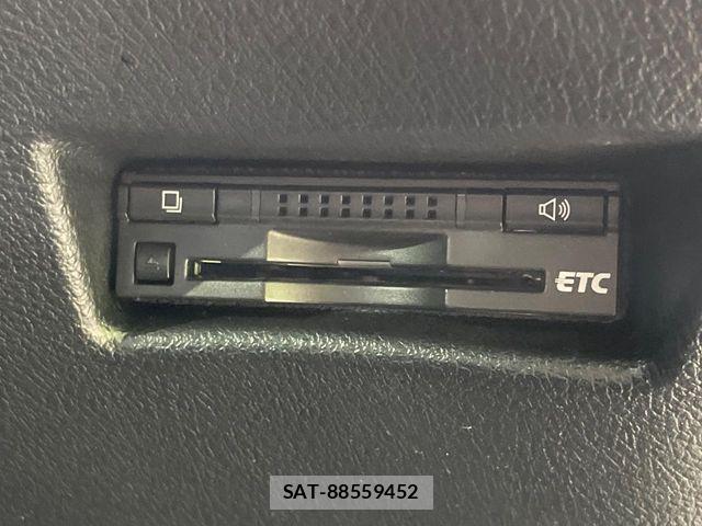Toyota SIENTA 2016-01 7620026-4