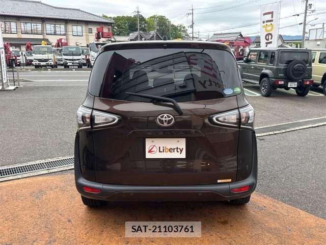 Toyota SIENTA 2018-12 7620016-9