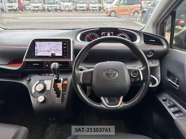 Toyota SIENTA 2018-12 7620016-17