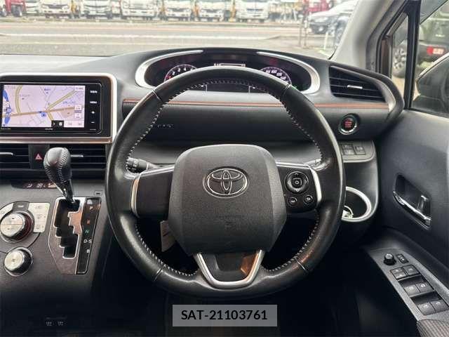 Toyota SIENTA 2018-12 7620016-18