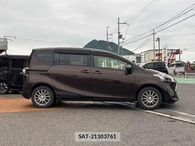 Toyota SIENTA 2018-12 7620016-7