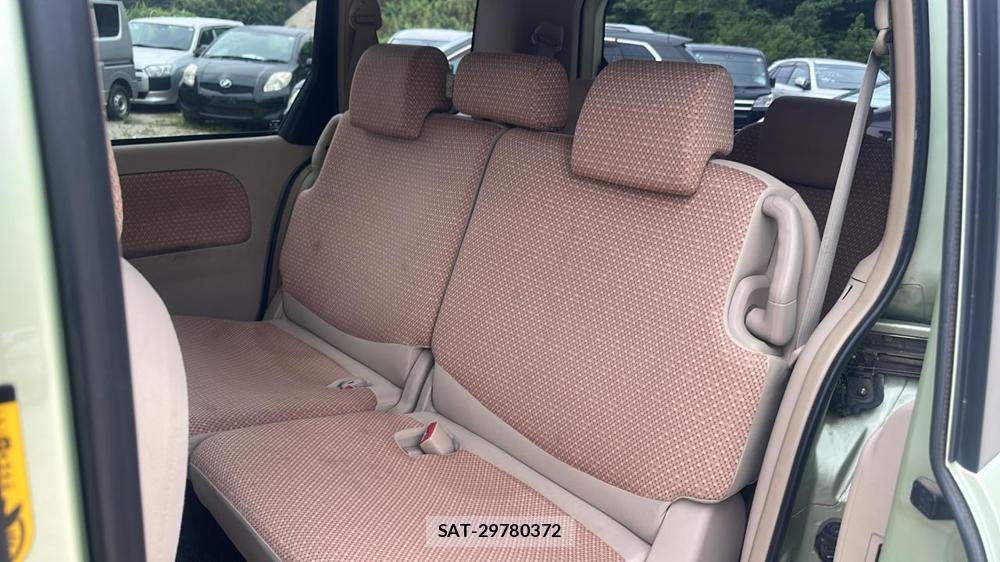 Toyota SIENTA 2011-10 7491216-9